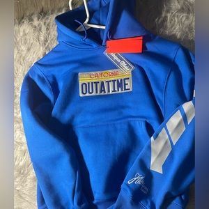 Blue pullover